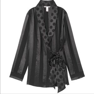 NWT Victoria’s Secret black robe polka dot stripe xs/s